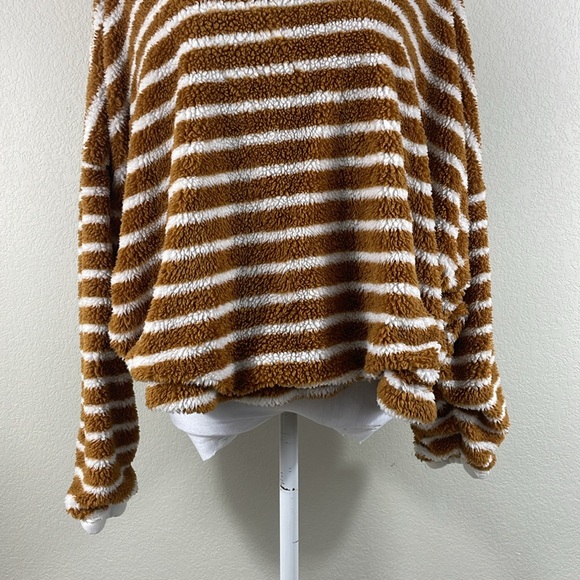 Free People brown and white stripe fuzzy long sleeve sweater size medium - Picture 3 of 9